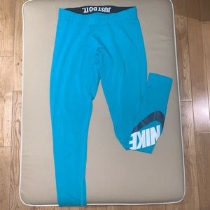 Nike Tuequoise Legging